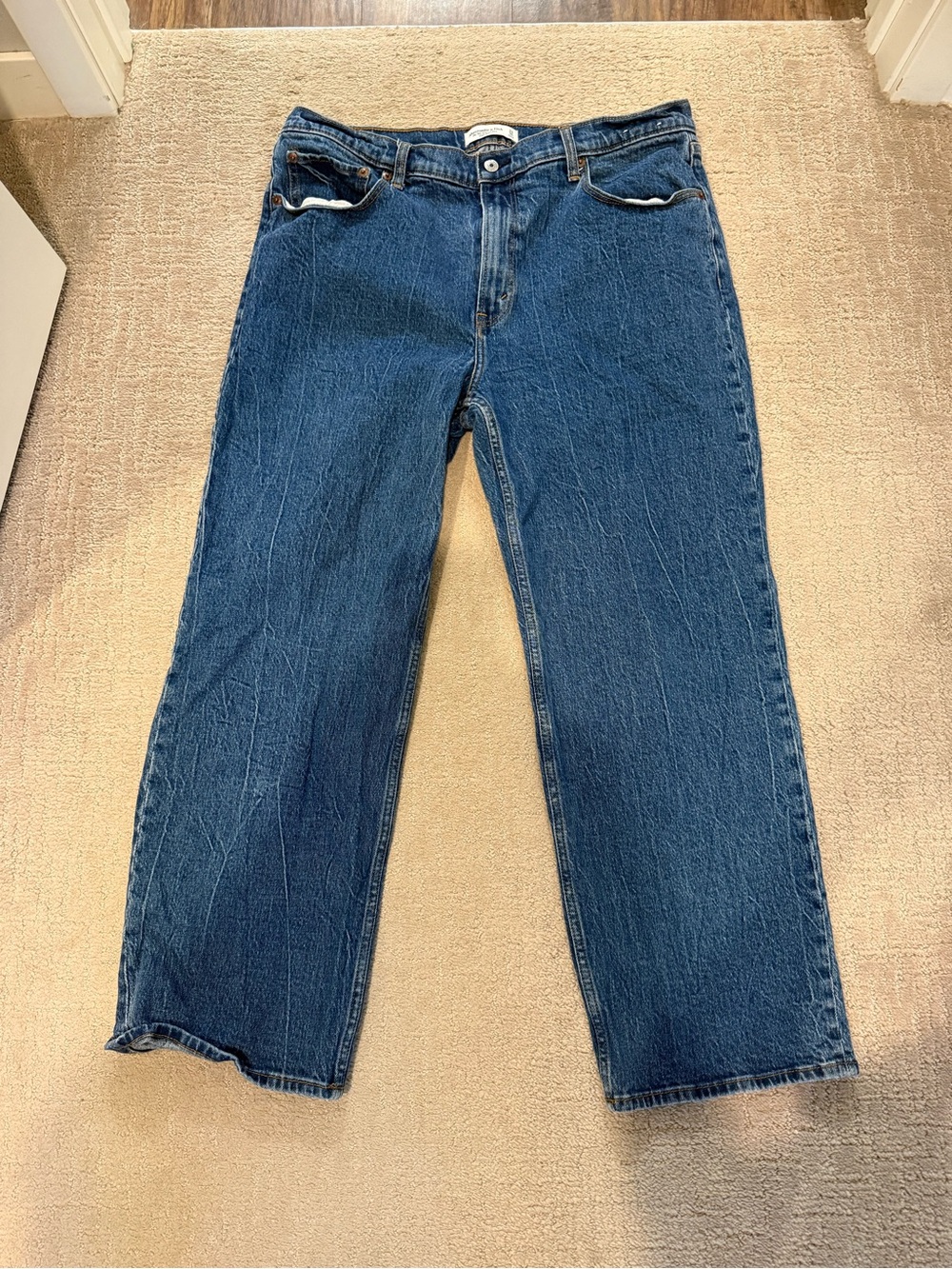 Abercrombie & Fitch Women's Straight-Leg Jeans in Dark Blue Denim